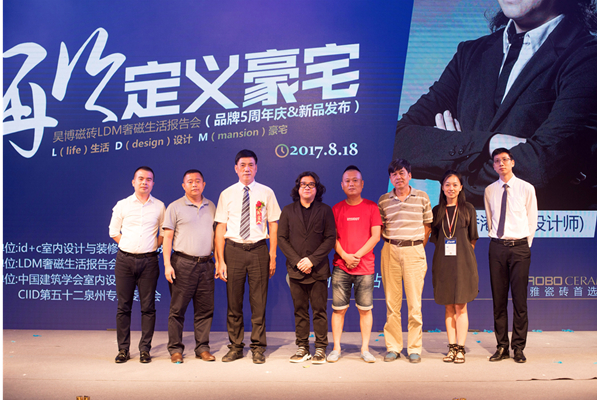 �ٴζ��x��լ���x��껲��Ŵu�M��Ʒ�ơ���r����